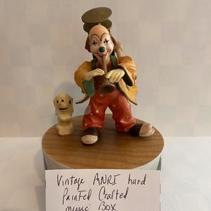 ANRI "Send in the Clowns" music box